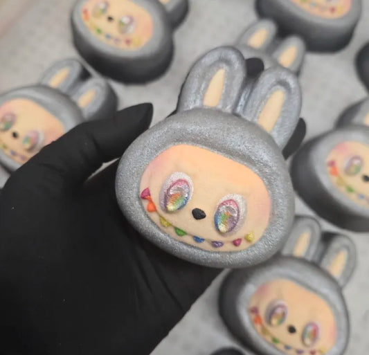 Cut Monster bath bomb