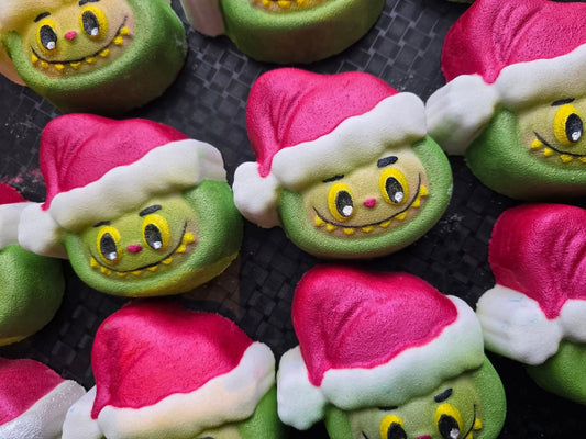 Grinchy bubu bath bomb