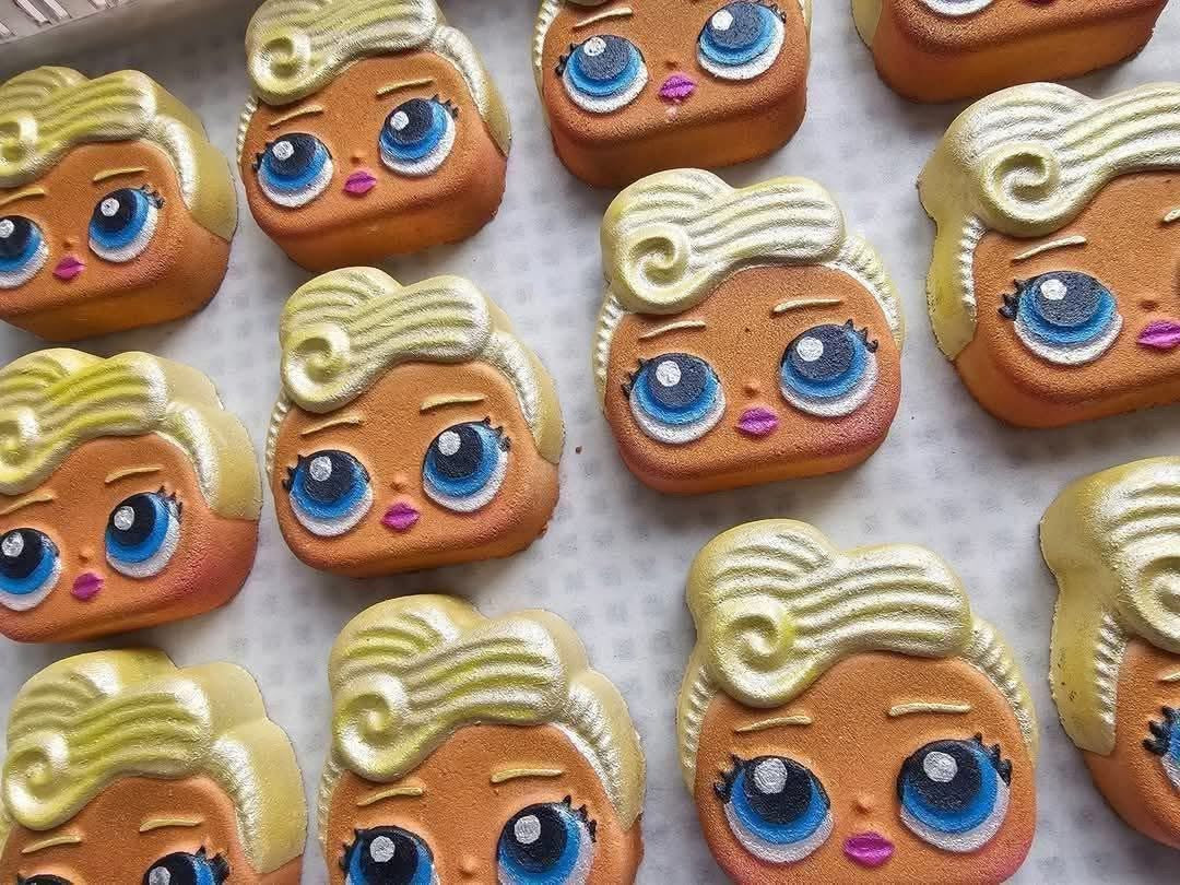 Blonde Doll Bath Bomb