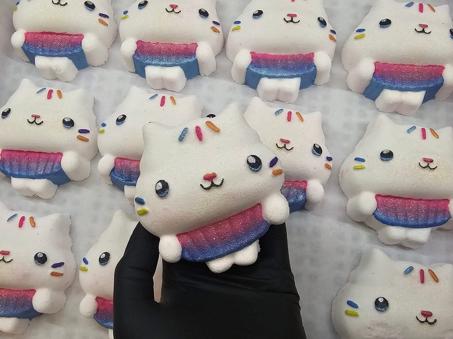 Cake Cat bath bomb